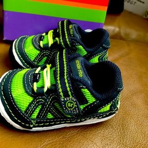 Infant stride rite sneakers